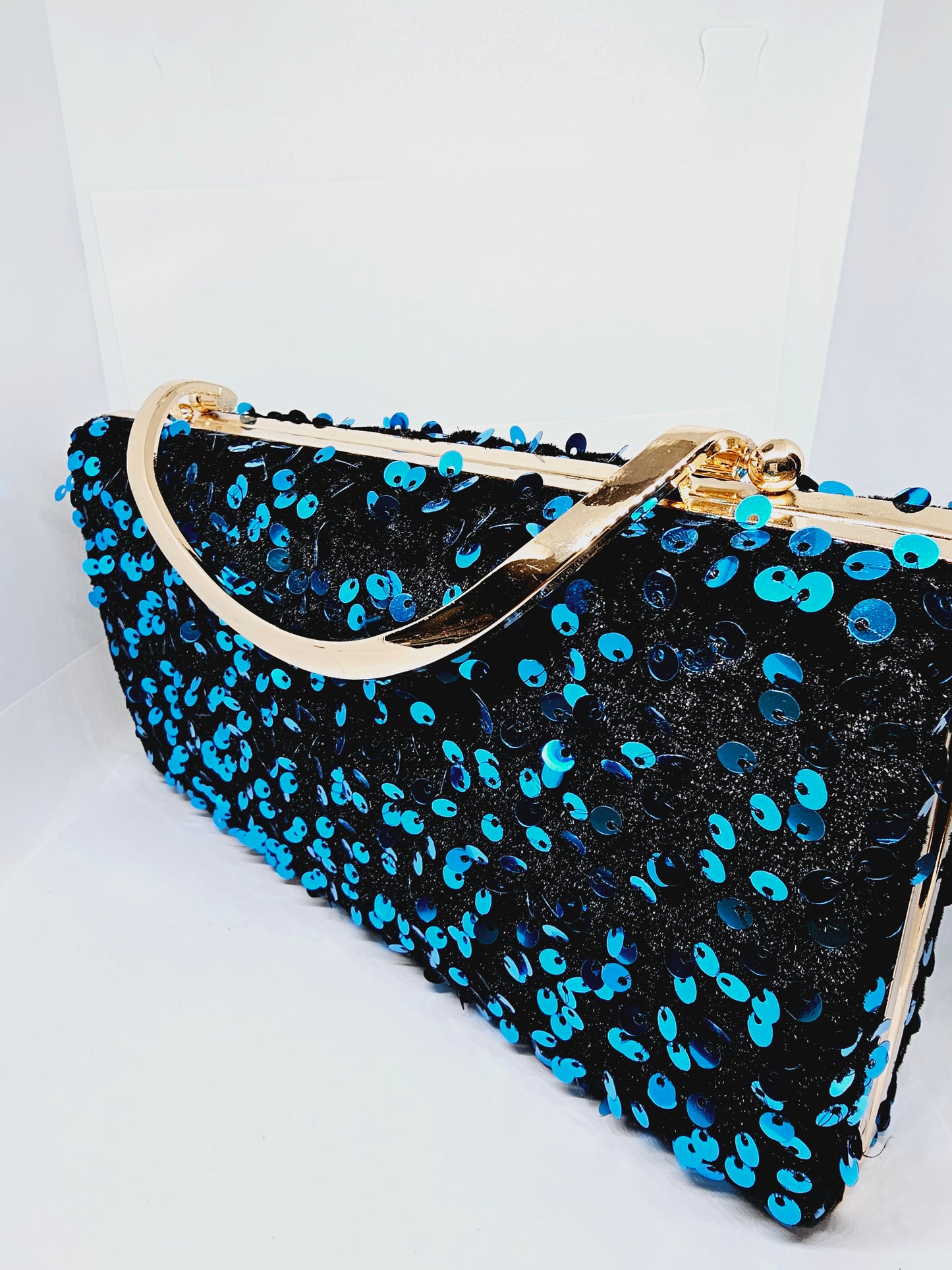 Bag with sequins