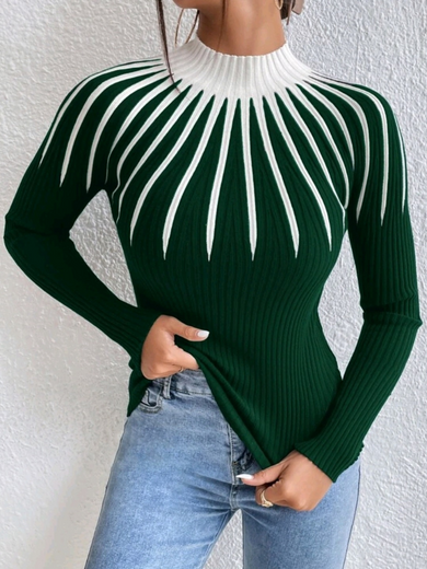 Knitted blouse with pattern